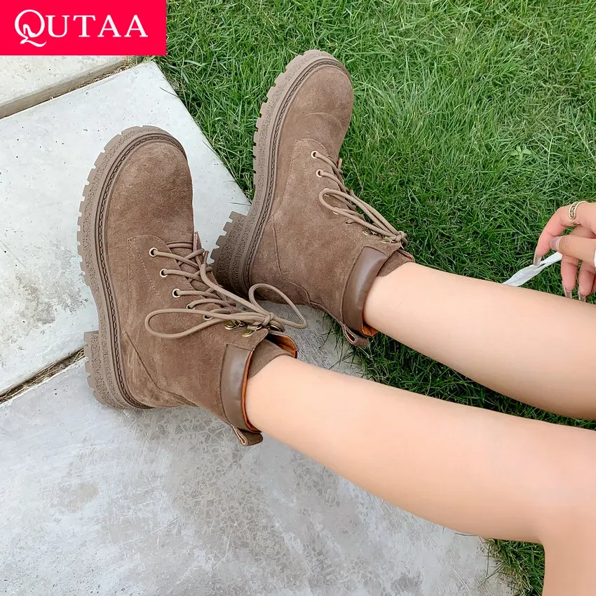 QUTAA 2024 Square Low Heel Women Ankle Boots Cow Suede Leather Autumn Winter Lace-Up Shoes Woman Round Toe Short BootsSize 34-39
QUTAA 2024 Square Low Heel Women Ankle Boots Cow Suede Leather Autumn Winter Lace-Up Shoes Woman Round Toe Short BootsSize 34-39