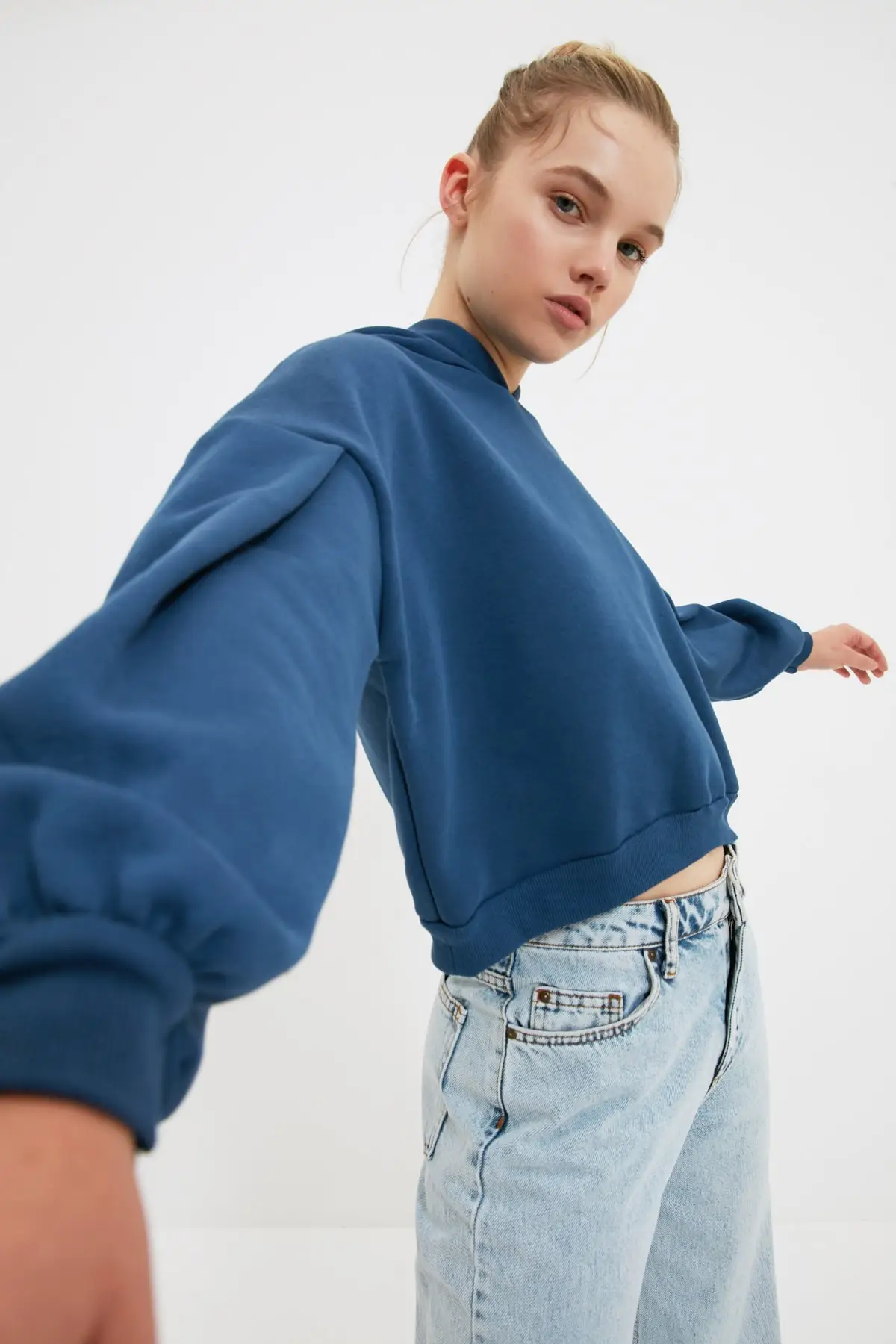 Женская толстовка цвета индиго с капюшоном, укороченные вязаные толстовки, модные всесезонные новые дизайнерские пуловеры, флисовые толст...
Женская толстовка цвета индиго с капюшоном, укороченные вязаные толстовки, модные всесезонные новые дизайнерские пуловеры, флисовые толст...