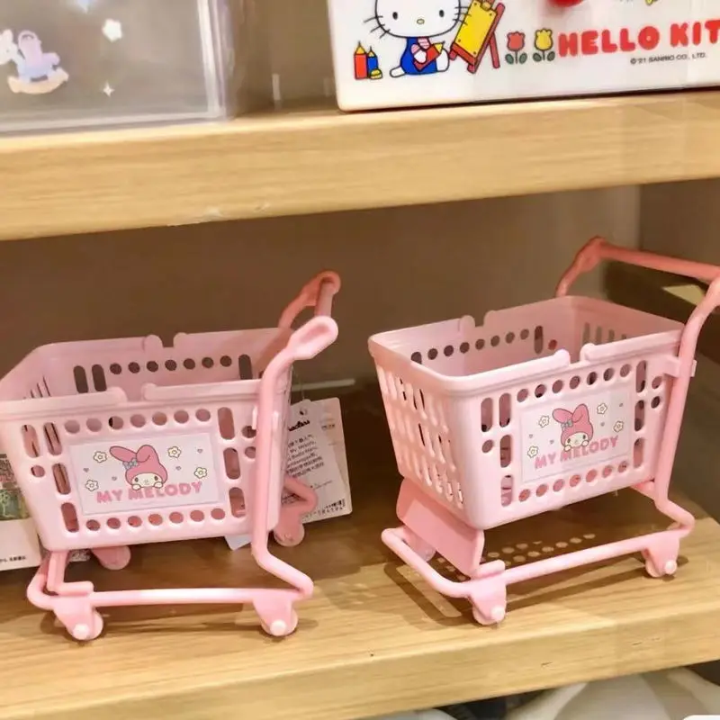 Sanrio series Kawaii cartoon trolley desktop storage box cute Yugui dog Kulome Melody KT sundries basket for children's gifts
Sanrio series Kawaii cartoon trolley desktop storage box cute Yugui dog Kulome Melody KT sundries basket for children's gifts