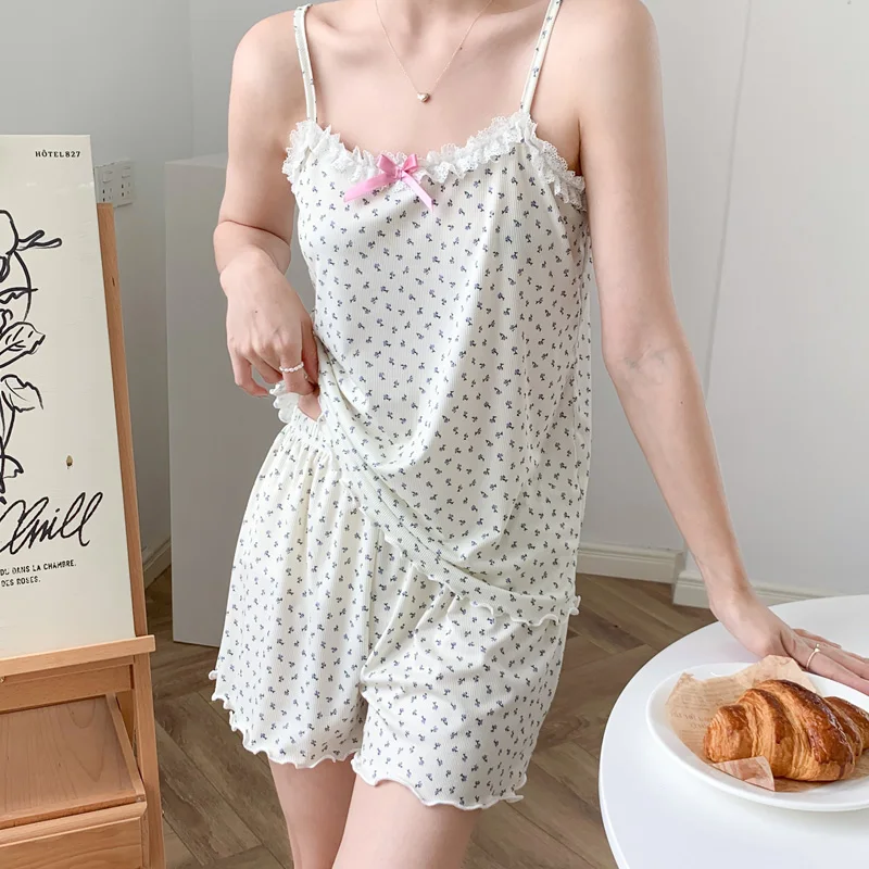 Женское кружевное ночное белье CAIYIER, пикантное мягкое нижнее белье без рукавов на тонких бретелях
Женское кружевное ночное белье CAIYIER, пикантное мягкое нижнее белье без рукавов на тонких бретелях