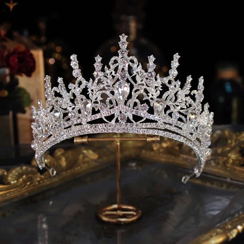 

Baroque Luxury Bling Crystal Heart Bridal Tiaras Crown Big Rhinestone Pageant Diadem Bride Hairbands Wedding Hair Accessories