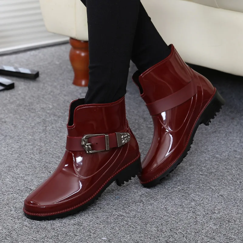 Outdoor Street Ankle Bootie Women Waterproof Rubber Rain Boots Ladies Fashion Antiskid Wading Shoes for Workout Rainy Day
Outdoor Street Ankle Bootie Women Waterproof Rubber Rain Boots Ladies Fashion Antiskid Wading Shoes for Workout Rainy Day