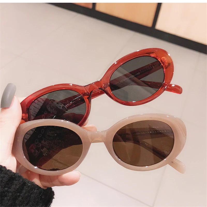 Steampunk Trendy Sunglasses for Women Men Fashion Designer Sun Glasses Female Vintage Retro Shades Sunnies Male
Steampunk Trendy Sunglasses for Women Men Fashion Designer Sun Glasses Female Vintage Retro Shades Sunnies Male