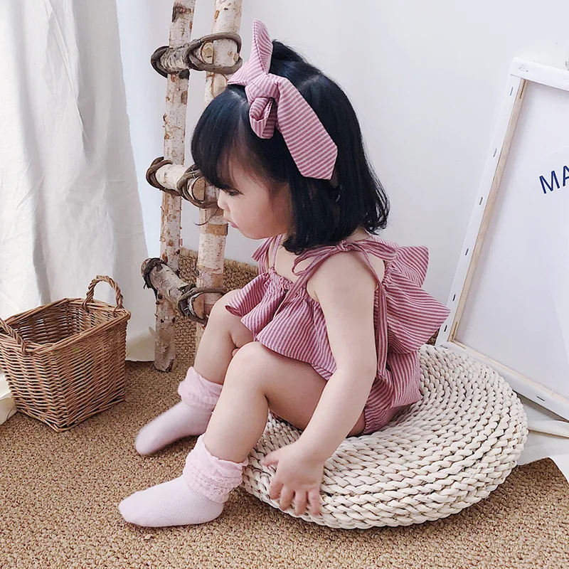 Summer Toddler Baby Girls Rompers Suspender Lace-up Striped Jumpsuits +Headband Newborn Children's Outfits 0-24M Kids Clothes
Summer Toddler Baby Girls Rompers Suspender Lace-up Striped Jumpsuits +Headband Newborn Children's Outfits 0-24M Kids Clothes