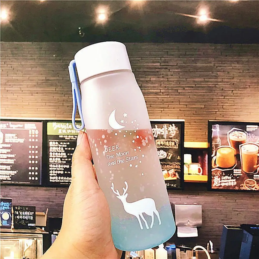 Elk Printing 560ml Faddish Outdoor Indoor Water Jug Bottle with Lanyard Water Bottle Large Capacity for School
Elk Printing 560ml Faddish Outdoor Indoor Water Jug Bottle with Lanyard Water Bottle Large Capacity for School