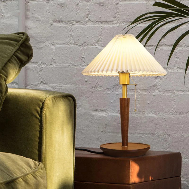 Bedroom Bedside Lamp Ins Pleated All-copper Solid Wood Design Medieval Study Living Room Table Lamp
Bedroom Bedside Lamp Ins Pleated All-copper Solid Wood Design Medieval Study Living Room Table Lamp
