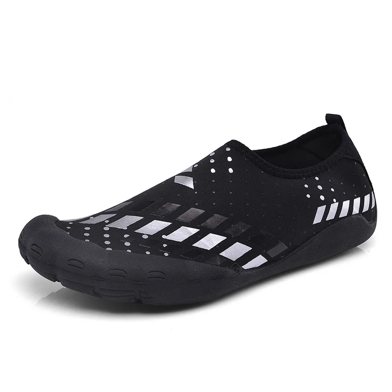 Tactical Boots Men European And American Explosive Large-size Men's Shoes Aqua Outdoor Wading Beach Water Five-finger
Tactical Boots Men European And American Explosive Large-size Men's Shoes Aqua Outdoor Wading Beach Water Five-finger