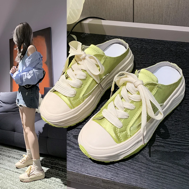 Женские шлепанцы из ПУ кожи, на платформе средней высоты, с перекрестной шнуровкой
Женские шлепанцы из ПУ кожи, на платформе средней высоты, с перекрестной шнуровкой