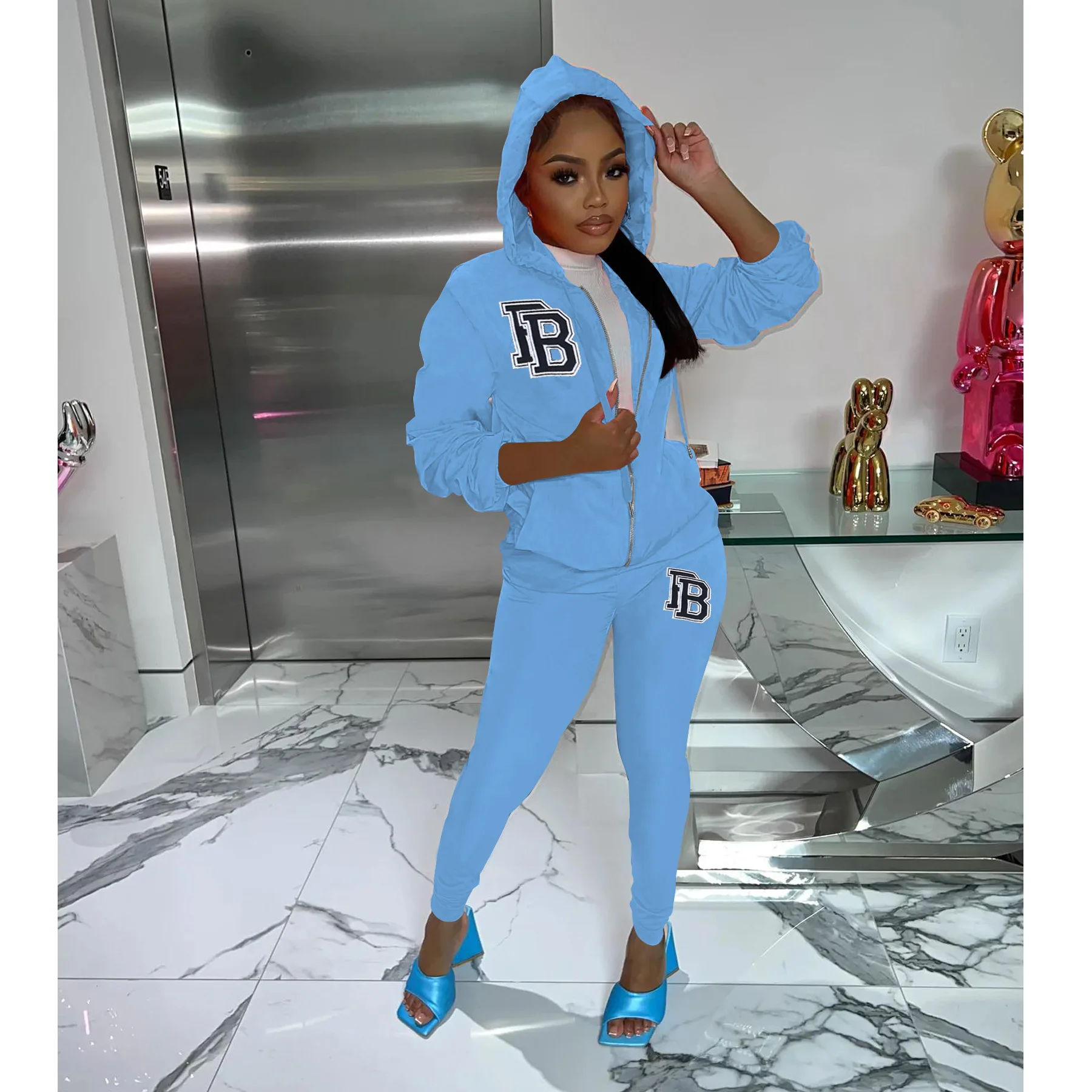 Женские повседневные комплекты, осенне-зимняя спортивная одежда с надписью, худи на молнии с длинным рукавом и брюки, женские спортивные ко...
Женские повседневные комплекты, осенне-зимняя спортивная одежда с надписью, худи на молнии с длинным рукавом и брюки, женские спортивные ко...