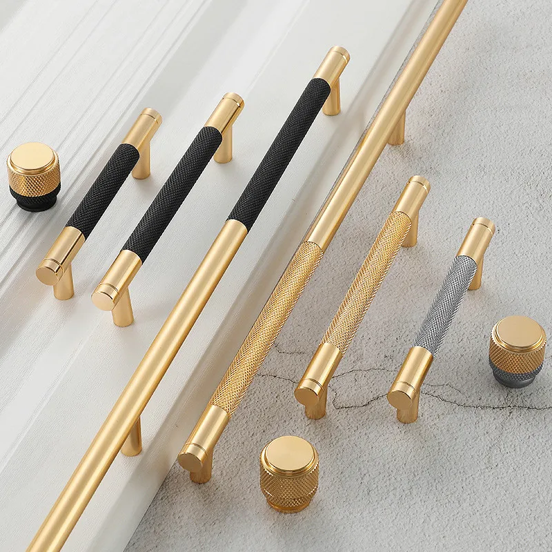 KK&FING Aluminium Gold Black Furniture Door Handles Two-color Kitchen Cupboard Drawer Knobs European TV Cabinet Handle Hardware
KK&FING Aluminium Gold Black Furniture Door Handles Two-color Kitchen Cupboard Drawer Knobs European TV Cabinet Handle Hardware