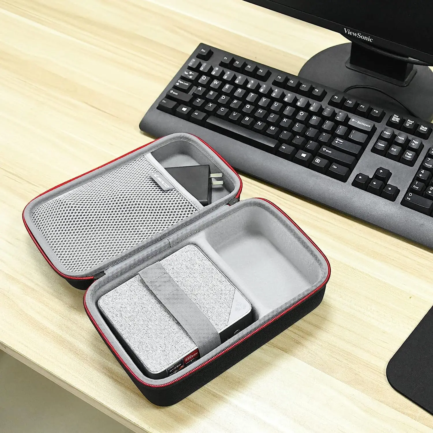 Hard Case for Beelink SER5/ SER5 Pro/ EQ12/SEi12/Mini S12/SEi11/Mini S/SER6/SER6 Pro/U59/U59 Pro/SEI8/GK35 Mini PC Carrying Case
Hard Case for Beelink SER5/ SER5 Pro/ EQ12/SEi12/Mini S12/SEi11/Mini S/SER6/SER6 Pro/U59/U59 Pro/SEI8/GK35 Mini PC Carrying Case