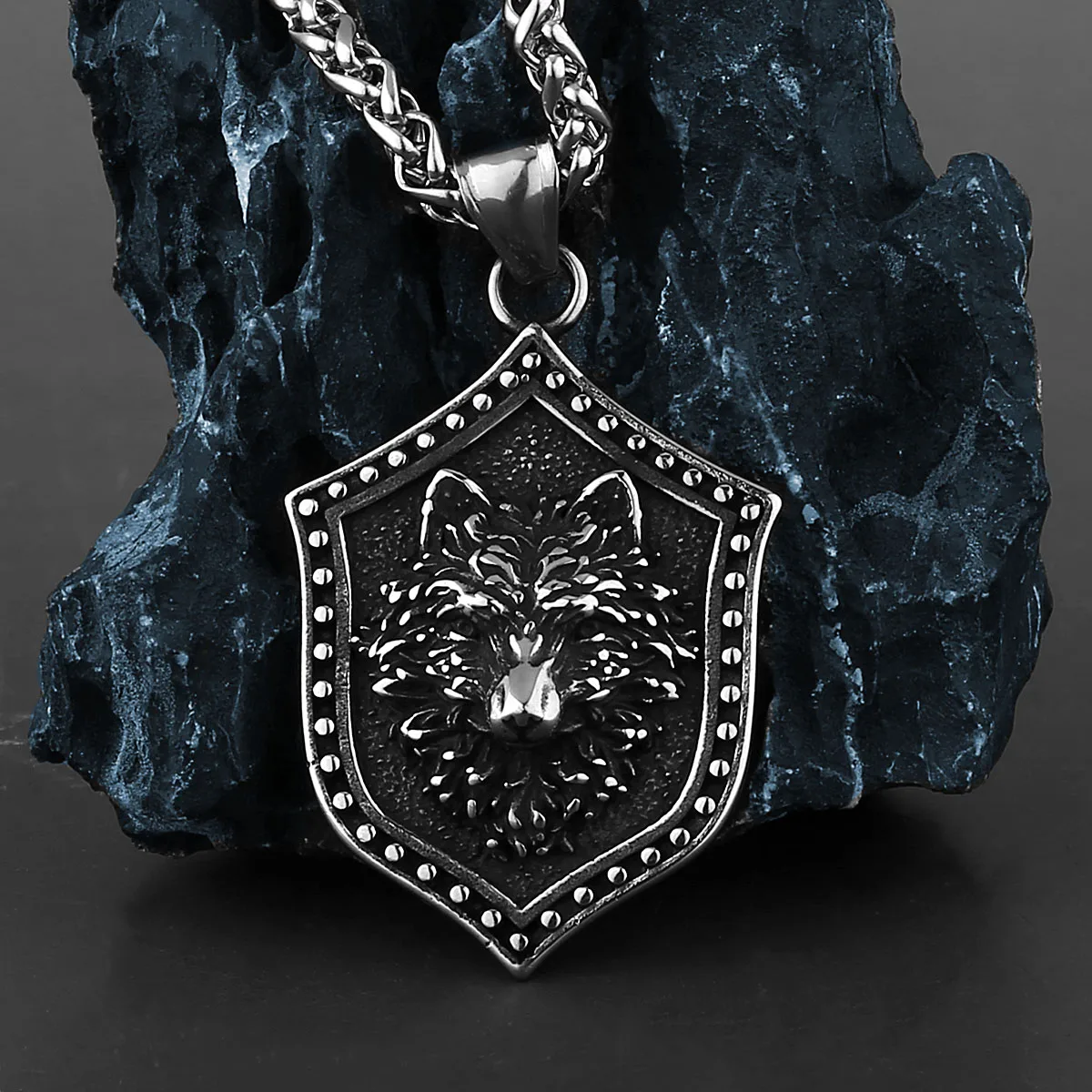 Viking Retro Wolf Slavic Pendant Men's Wolf Totem Kolovrat Amulet Gothic 316L Stainless Steel Pendant Necklace Jewelry Wholesale
Viking Retro Wolf Slavic Pendant Men's Wolf Totem Kolovrat Amulet Gothic 316L Stainless Steel Pendant Necklace Jewelry Wholesale