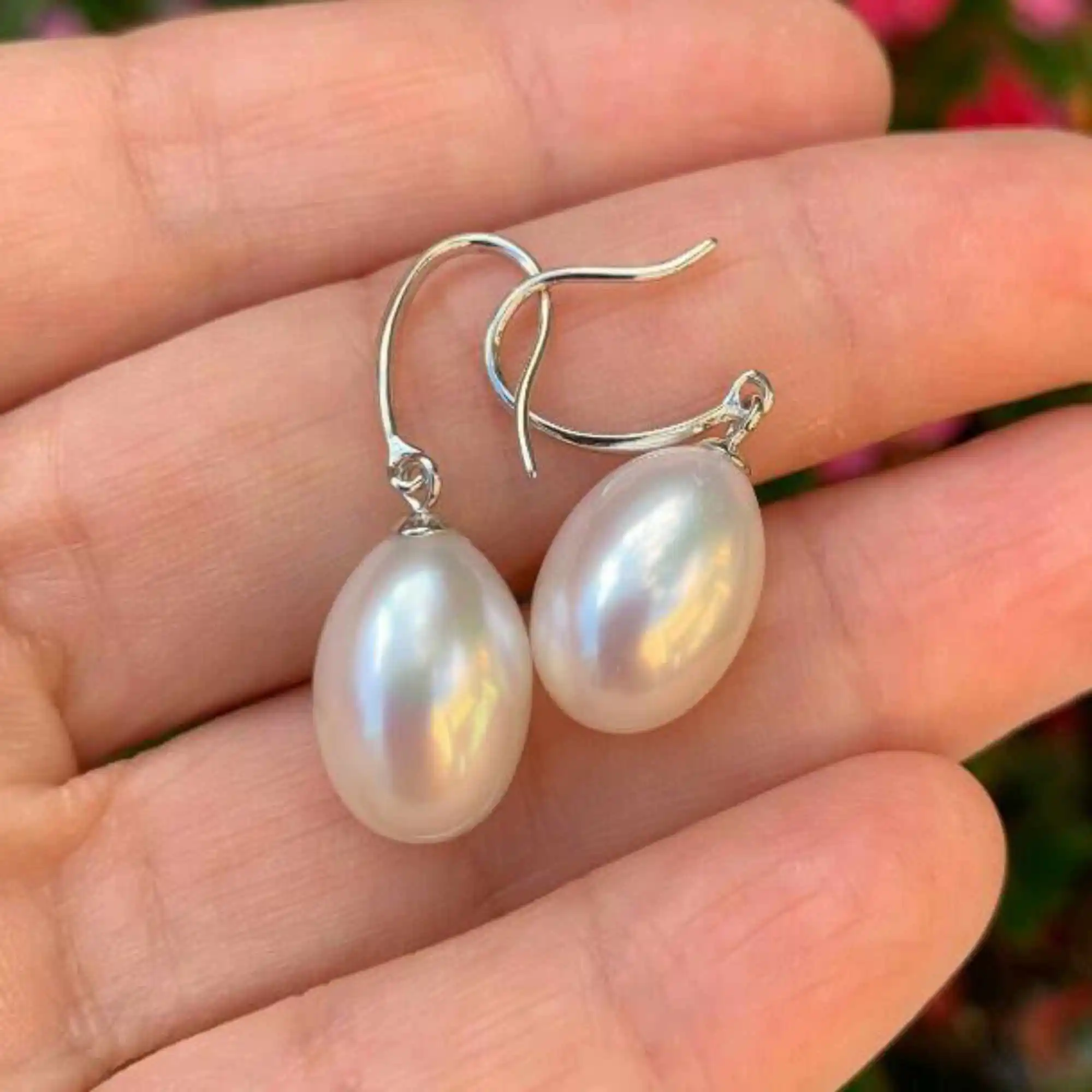 Natural 13mm white drop fresh water Baroque Pearl 925 silver Earrings Lucky Thanksgiving FOOL'S DAY Aquaculture Beautiful
Natural 13mm white drop fresh water Baroque Pearl 925 silver Earrings Lucky Thanksgiving FOOL'S DAY Aquaculture Beautiful