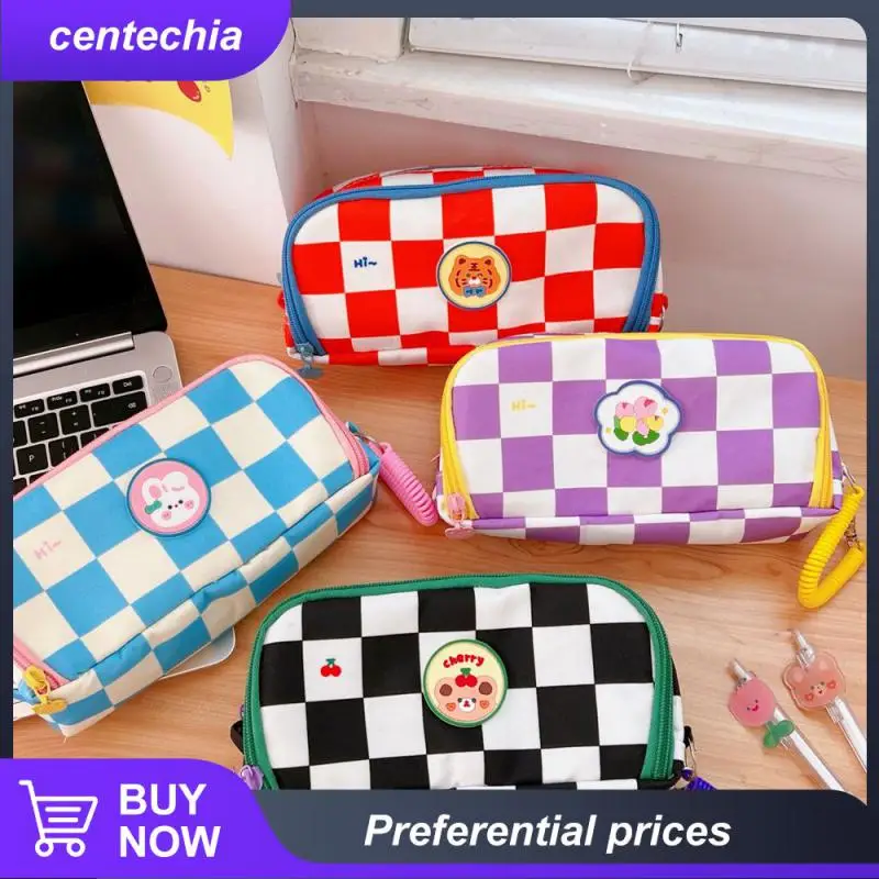 Fashion Design Storage Bag Multi Occasion Applications Smooth And Flat Pencil Case Thickened Edge Wrapping Chessboard Grid
Fashion Design Storage Bag Multi Occasion Applications Smooth And Flat Pencil Case Thickened Edge Wrapping Chessboard Grid