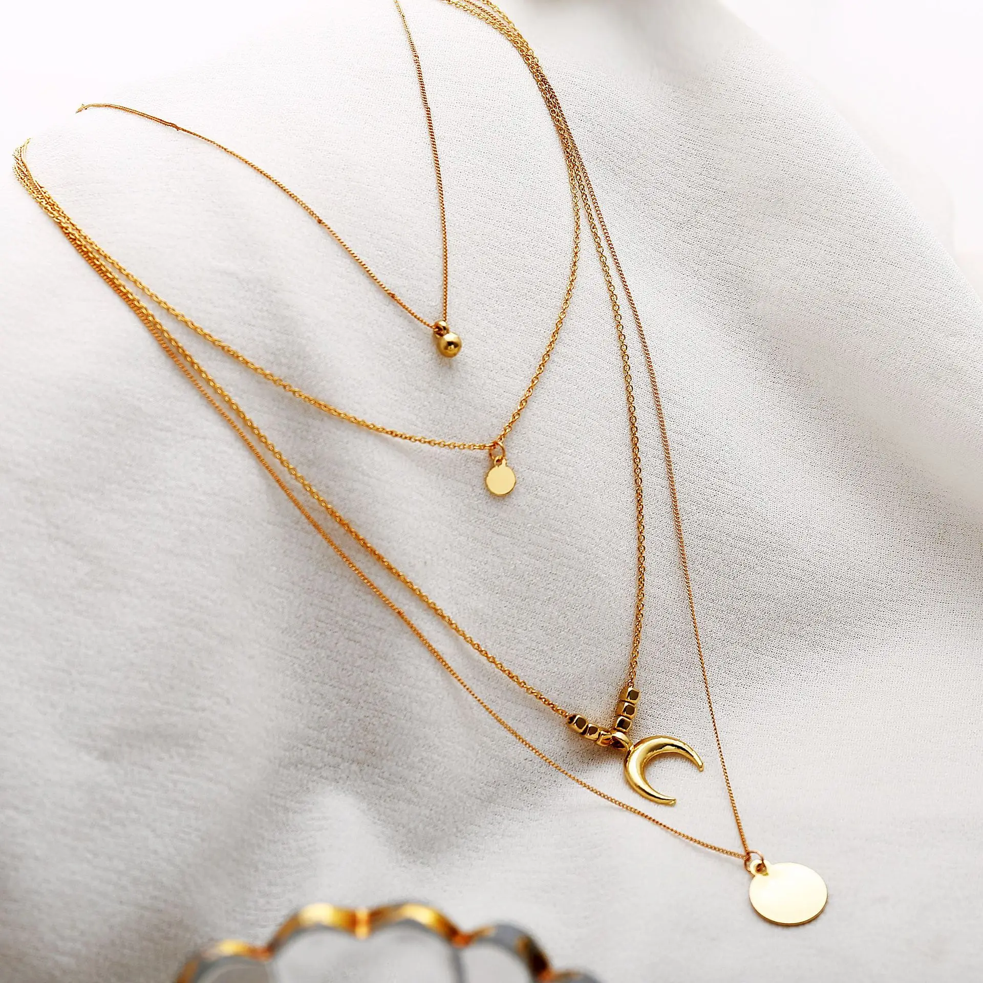 Multi layer Moon Circle Pendant Necklace Simple Retro Necklace For Women Girls Jewelry Accessories Gift
Multi layer Moon Circle Pendant Necklace Simple Retro Necklace For Women Girls Jewelry Accessories Gift