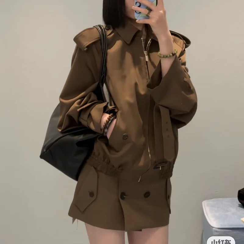 Women's Fashion Two-piece Set Loose Lapel Trench Jacket Ultra Short Low Waist Double Breasted Buttocks Wrapped Skirt Female Suit
Women's Fashion Two-piece Set Loose Lapel Trench Jacket Ultra Short Low Waist Double Breasted Buttocks Wrapped Skirt Female Suit