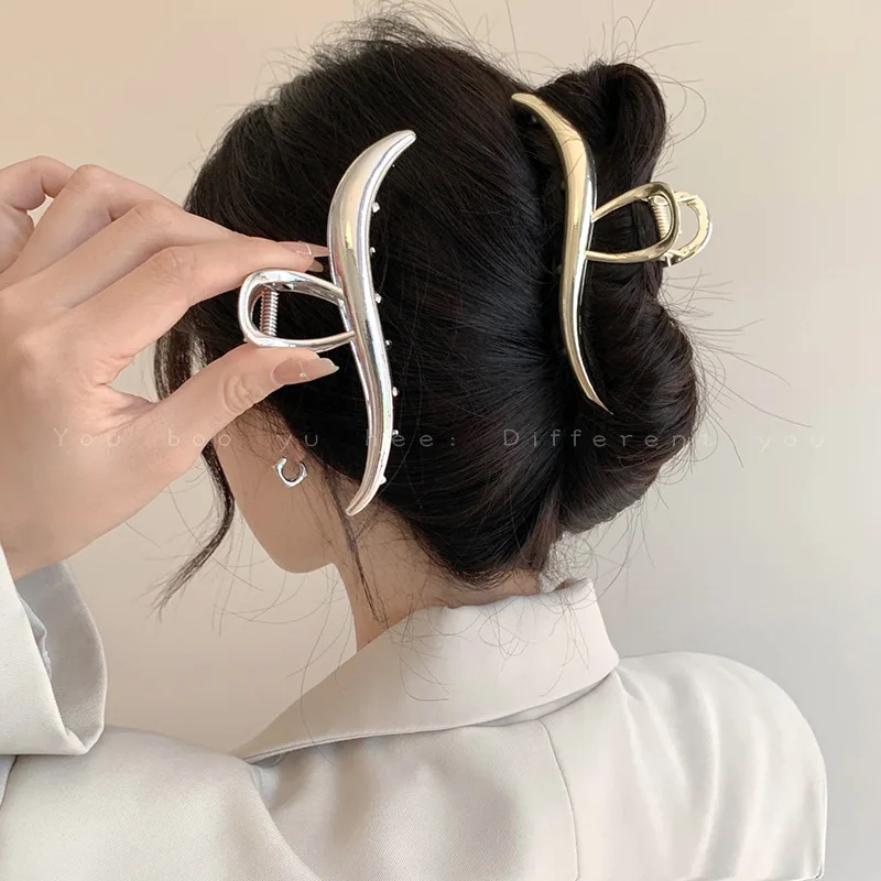 High Grade Cold and Indifferent Style Line Metal Grab Clip, Large Shark Clip, Simple Hair Clip on The Back of The Head, Female
High Grade Cold and Indifferent Style Line Metal Grab Clip, Large Shark Clip, Simple Hair Clip on The Back of The Head, Female