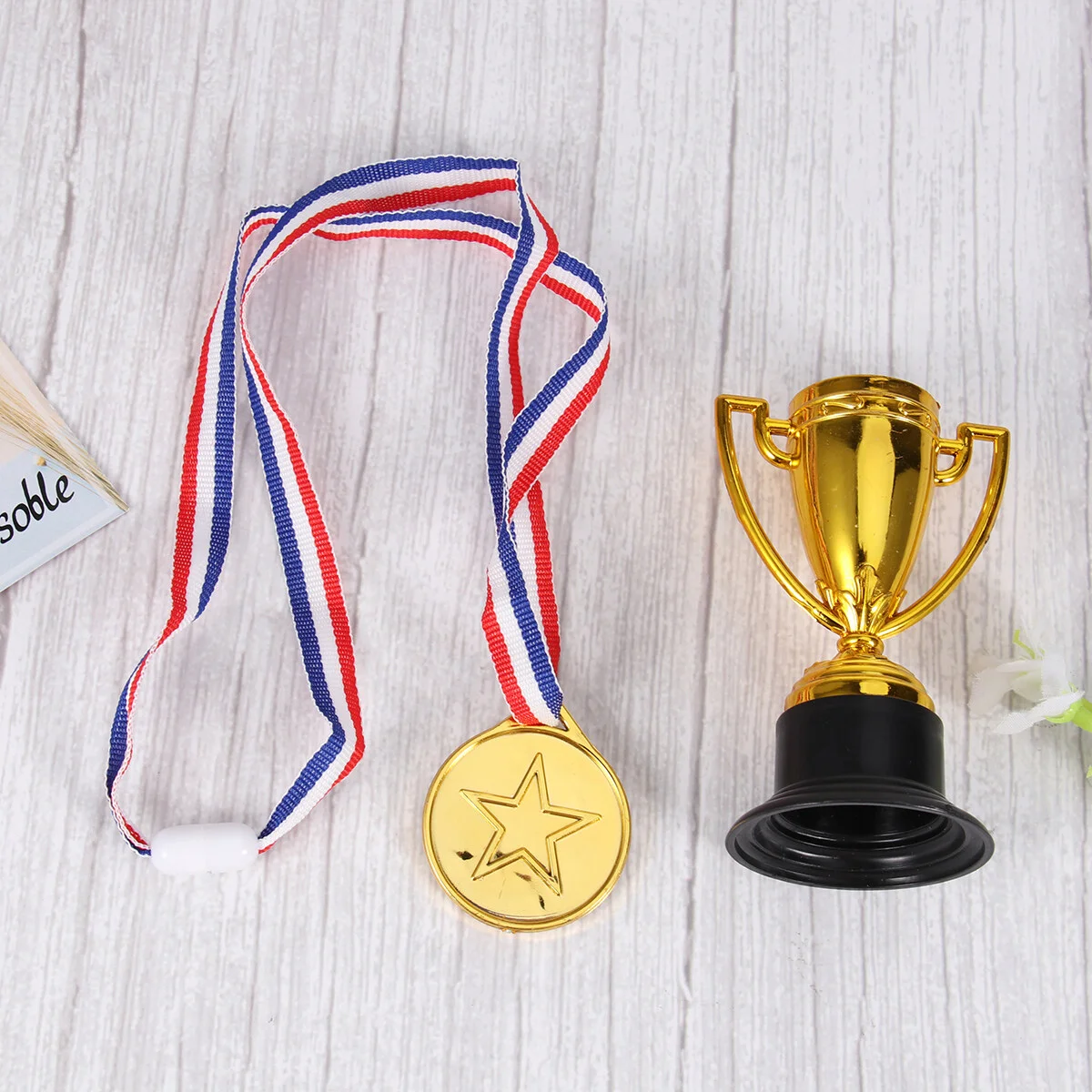 Award Party Supplies For Adults Cups Medals Kids Reward Prizes Gift for Birthday Shower School Party Toys Bag Favor (
Award Party Supplies For Adults Cups Medals Kids Reward Prizes Gift for Birthday Shower School Party Toys Bag Favor (