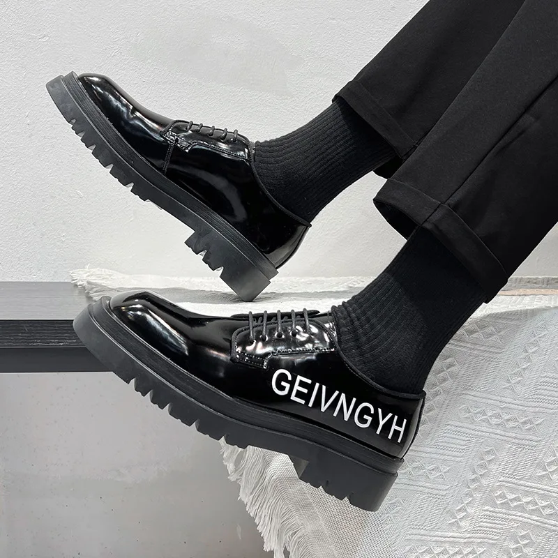 Patent Leather Men Shoes Spring Summer Men Casual Shoes Retro British Lace-up Men's Party Wedding Business Dress Shoes Zapatos
Patent Leather Men Shoes Spring Summer Men Casual Shoes Retro British Lace-up Men's Party Wedding Business Dress Shoes Zapatos