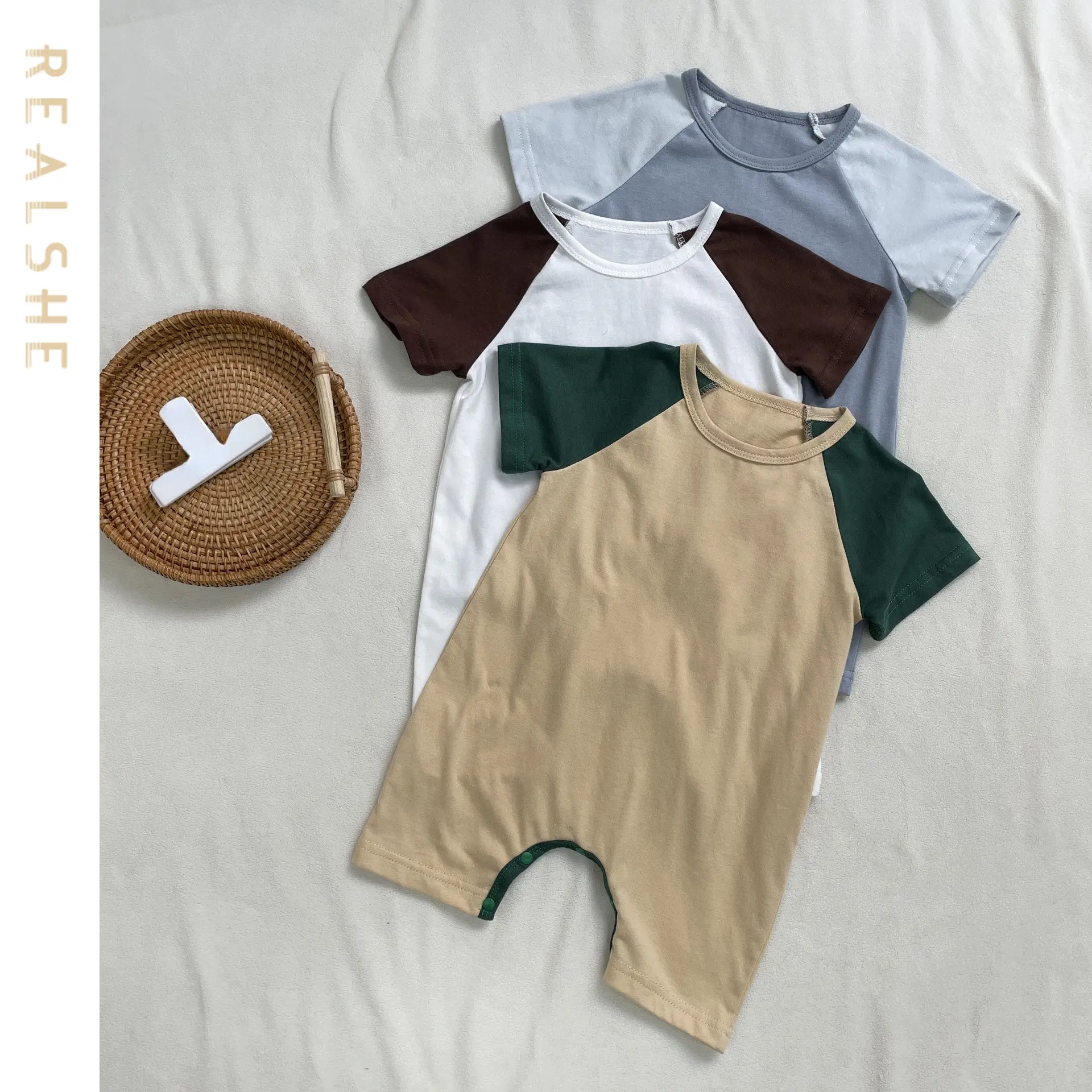 2023 Fashion Baby Girls Boys Romper Shorts Sleeve Baby Rompers Infant Playsuit Unisex Jumpsuits Cute Newborn Clothes
2023 Fashion Baby Girls Boys Romper Shorts Sleeve Baby Rompers Infant Playsuit Unisex Jumpsuits Cute Newborn Clothes