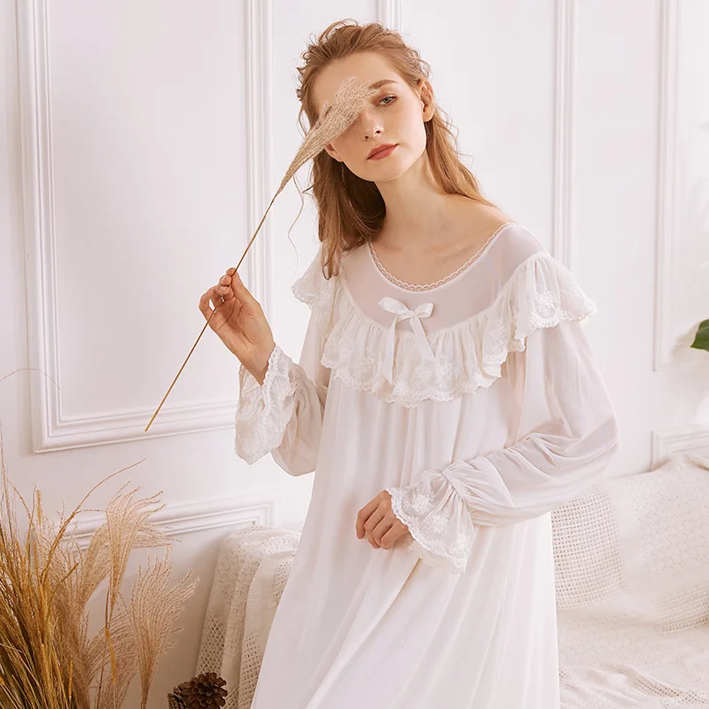 Romantic Lace Nightgown Women Long Sleeve Peignoir Fairy White Night Dress Princess Sleepwear Vintage Dressing Gown Nightwear
Romantic Lace Nightgown Women Long Sleeve Peignoir Fairy White Night Dress Princess Sleepwear Vintage Dressing Gown Nightwear