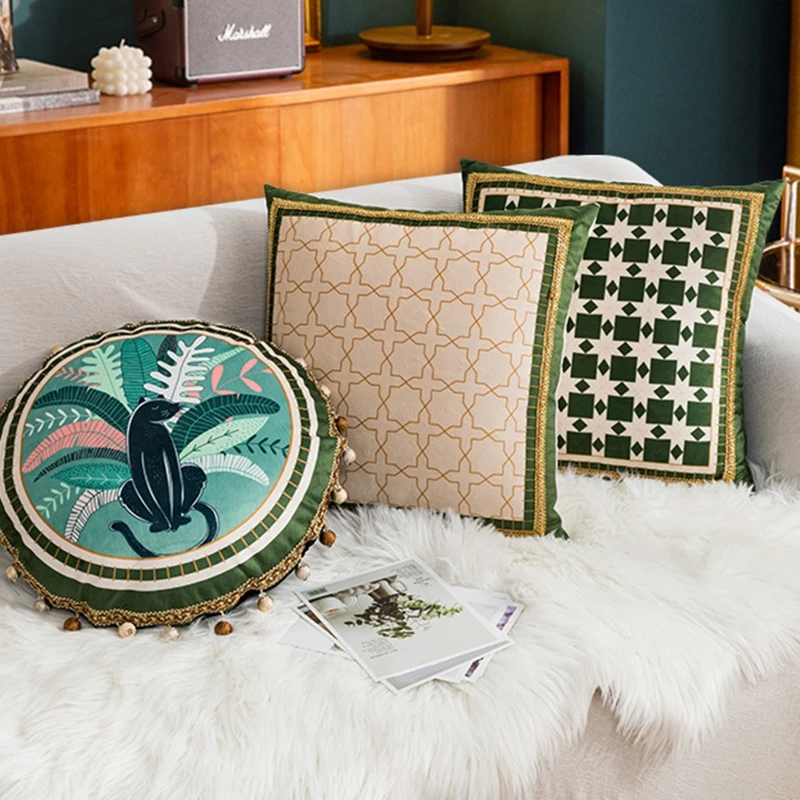 Antique Sofa Throw Pillowcase Cushion Cover Pillow Cover Home Sofa Decorative Vintage Oriental Inspired Traditional Art
Antique Sofa Throw Pillowcase Cushion Cover Pillow Cover Home Sofa Decorative Vintage Oriental Inspired Traditional Art