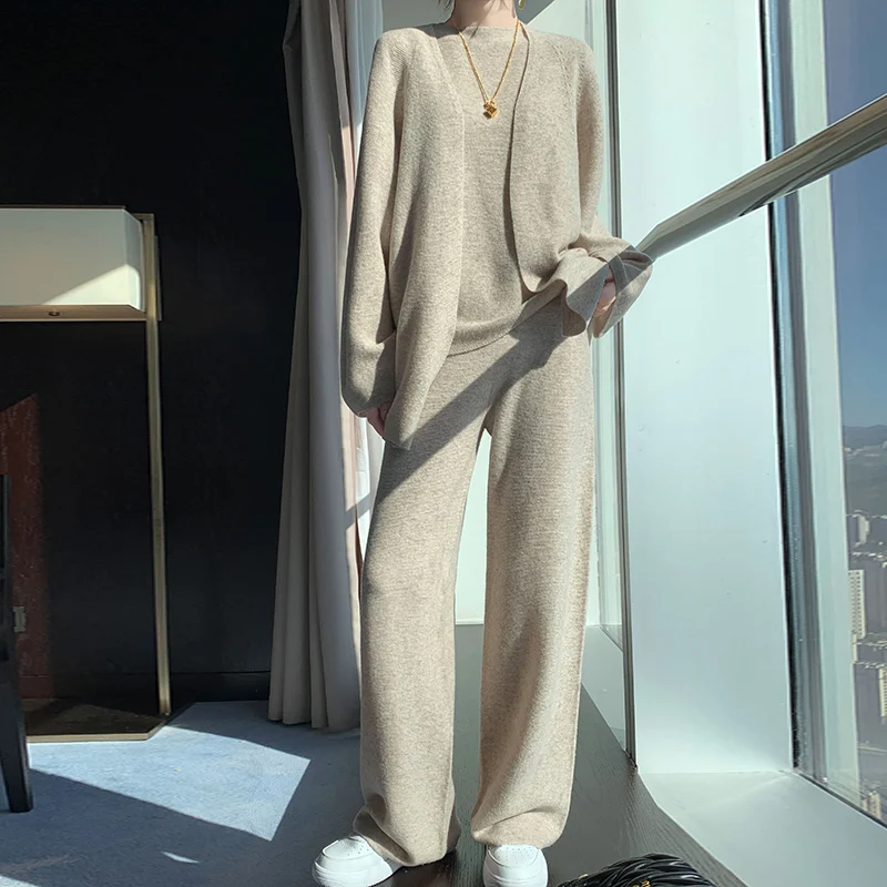 Горячая Распродажа, Женский комплект из 100% мериносовой шерсти, однотонный вязаный кардиган с V-образным вырезом, свитер с круглым вырезом, длинные широкие брюки с коротким рукавом, 3 предмета
Горячая Распродажа, Женский комплект из 100% мериносовой шерсти, однотонный вязаный кардиган с V-образным вырезом, свитер с круглым вырезом, длинные широкие брюки с коротким рукавом, 3 предмета
