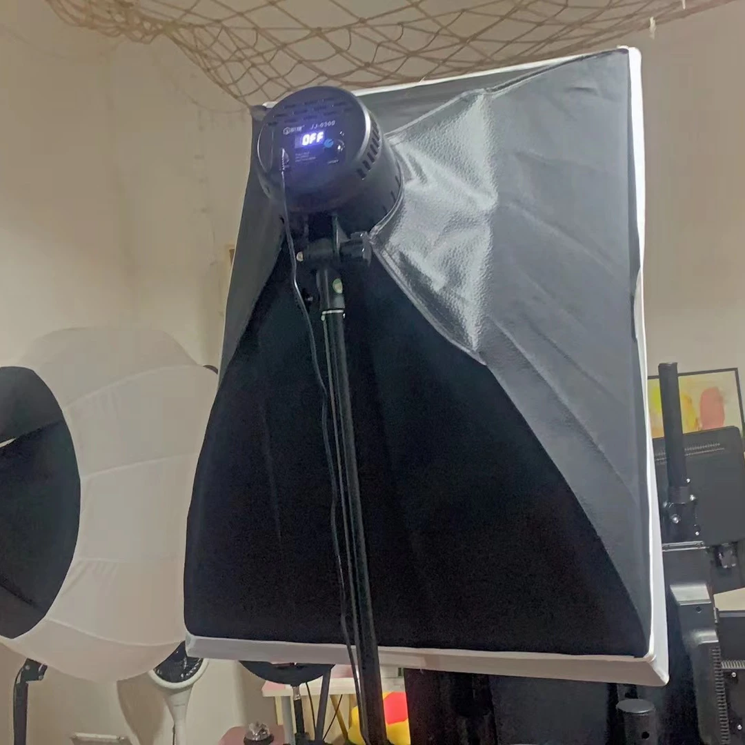Portable Camera Photo Studio Flash Lighting Kit 300W 400W 500W tripod Stand studio light filling for live broadcast photography
Portable Camera Photo Studio Flash Lighting Kit 300W 400W 500W tripod Stand studio light filling for live broadcast photography