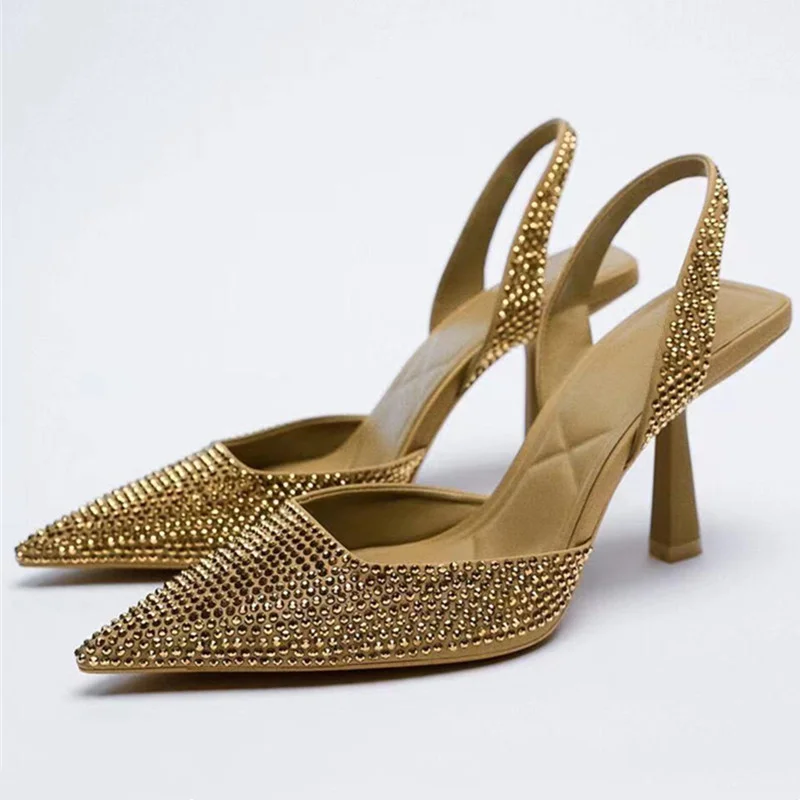 2023 Summer New Brand Women Sandals Fashion Crystal Buckle Slingback High Heels Party Elegant Gold Woman Shoes Sexy Pumps 
2023 Summer New Brand Women Sandals Fashion Crystal Buckle Slingback High Heels Party Elegant Gold Woman Shoes Sexy Pumps
