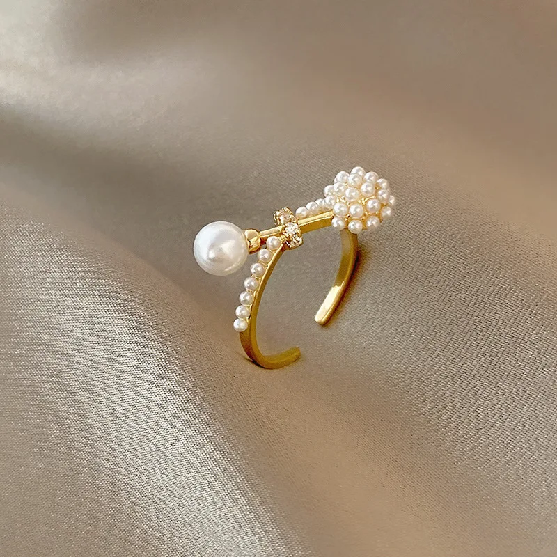 Vintage Pearl Adjustable Rings For Women Fashion Metal Gold Plated Zircon Opening Finger Ring Girls Wedding Party Jewelry Gifts
Vintage Pearl Adjustable Rings For Women Fashion Metal Gold Plated Zircon Opening Finger Ring Girls Wedding Party Jewelry Gifts