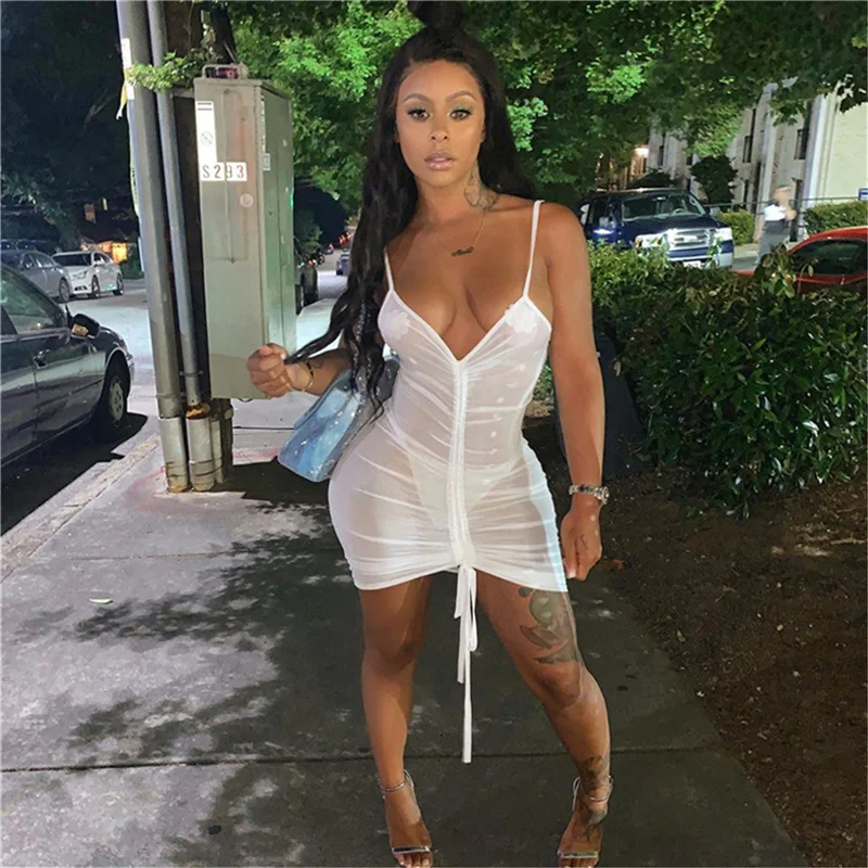 Summer New Sexy Woman Dress European And American Women's Suspender Dress Mesh See-through Drawstring Skirt Beach Dress
Summer New Sexy Woman Dress European And American Women's Suspender Dress Mesh See-through Drawstring Skirt Beach Dress