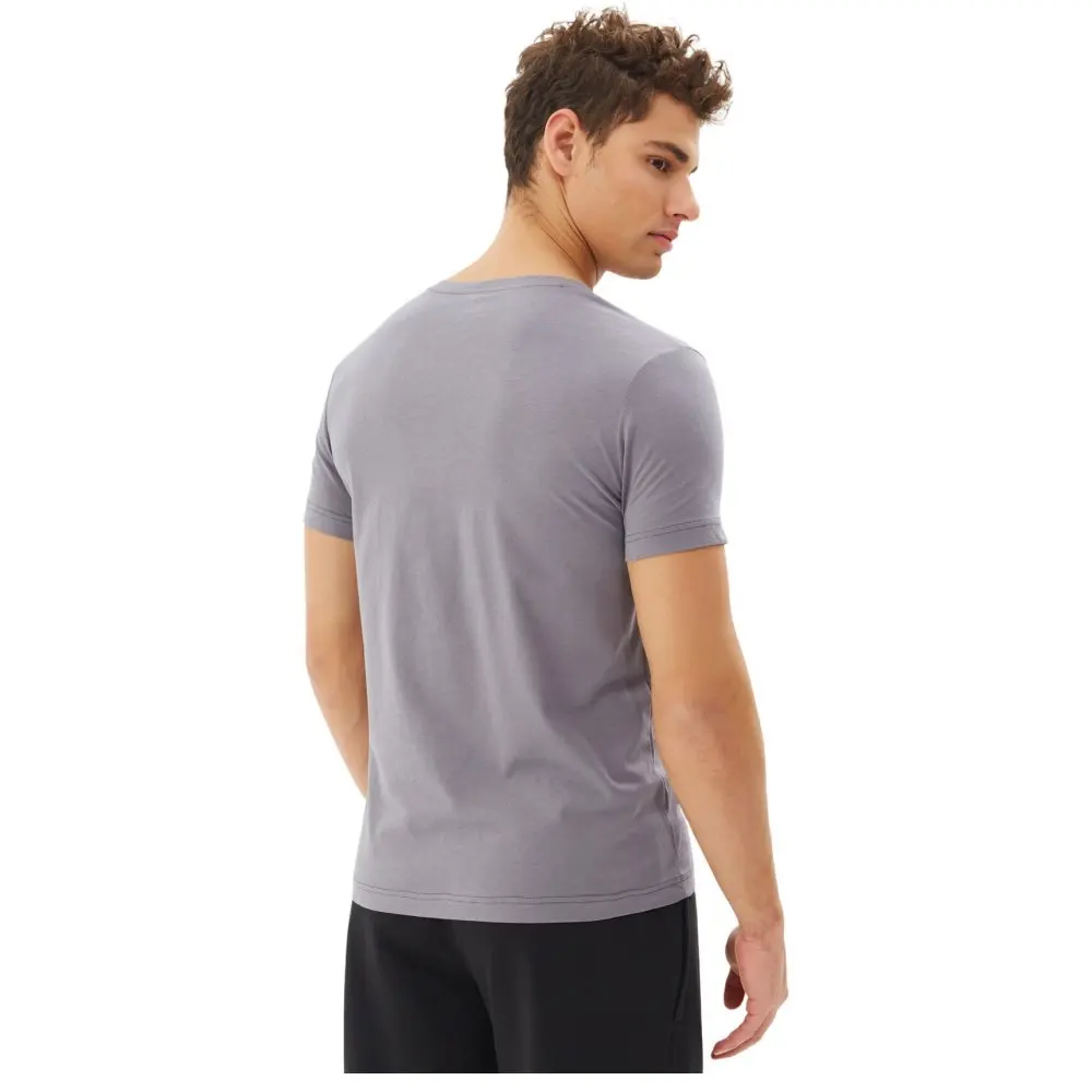Футболка Bilcee Men's V-Neck Basic T-Shırt | Спорт и развлечения