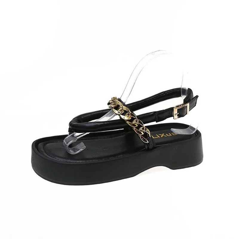 Sandal Girls Summer 2022 New Fashion Metal Chain Toe-clip Sandals Women Niche Design High Platform Beach Shoes for Women
Sandal Girls Summer 2022 New Fashion Metal Chain Toe-clip Sandals Women Niche Design High Platform Beach Shoes for Women