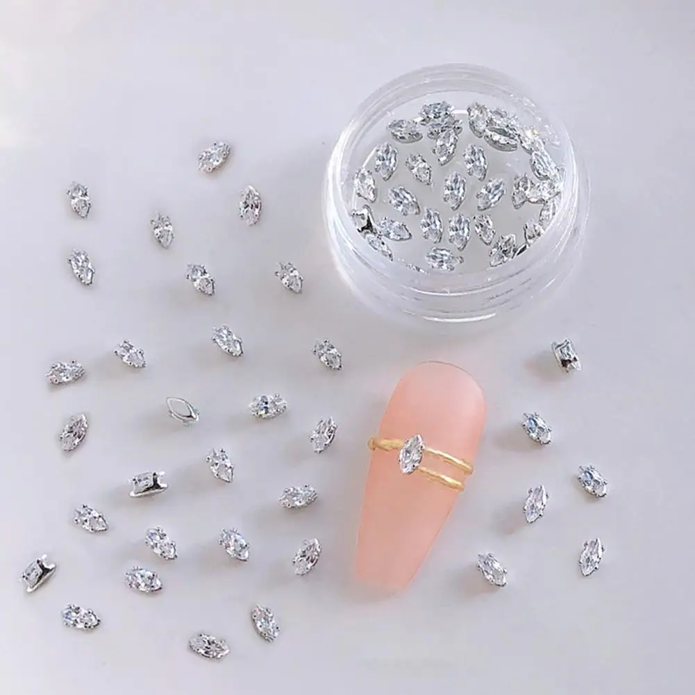 Delicate Nail Rhinestone Glitter Portable 3D Nail Art Craft Ornaments Safe Nail Decorations for Salon
Delicate Nail Rhinestone Glitter Portable 3D Nail Art Craft Ornaments Safe Nail Decorations for Salon