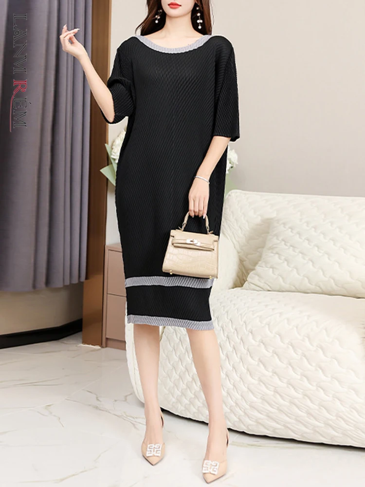 LANMREM Fashion Color Block Pleated Dress For Women O-neck Half Sleeves Slim Dresses Female Clothing 2023 Summer New 2YA714
LANMREM Fashion Color Block Pleated Dress For Women O-neck Half Sleeves Slim Dresses Female Clothing 2023 Summer New 2YA714