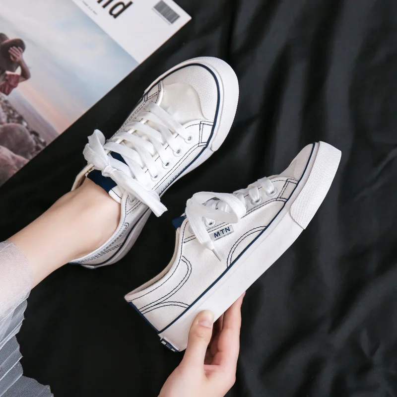 Hot Selling Branded Canvas Shoes2022 New fashion low-top canvas shoes ins all-match style student sneakers
Hot Selling Branded Canvas Shoes2022 New fashion low-top canvas shoes ins all-match style student sneakers
