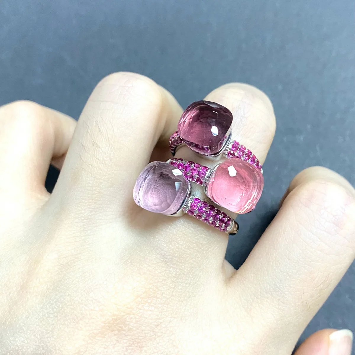 

Женское кольцо с кристаллами Pomellato, розовое позолоченное кольцо карамельного цвета с инкрустацией из фиолетового циркония, милые кольца ка...