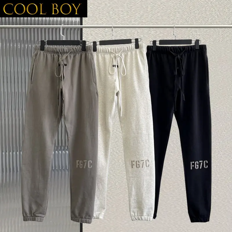 E BOY Essentials FG7C Flocking Letter 7th Collection Sports Pants Men Women Hip hop Streetwear Sweatpant High Quality Loose Long
E BOY Essentials FG7C Flocking Letter 7th Collection Sports Pants Men Women Hip hop Streetwear Sweatpant High Quality Loose Long