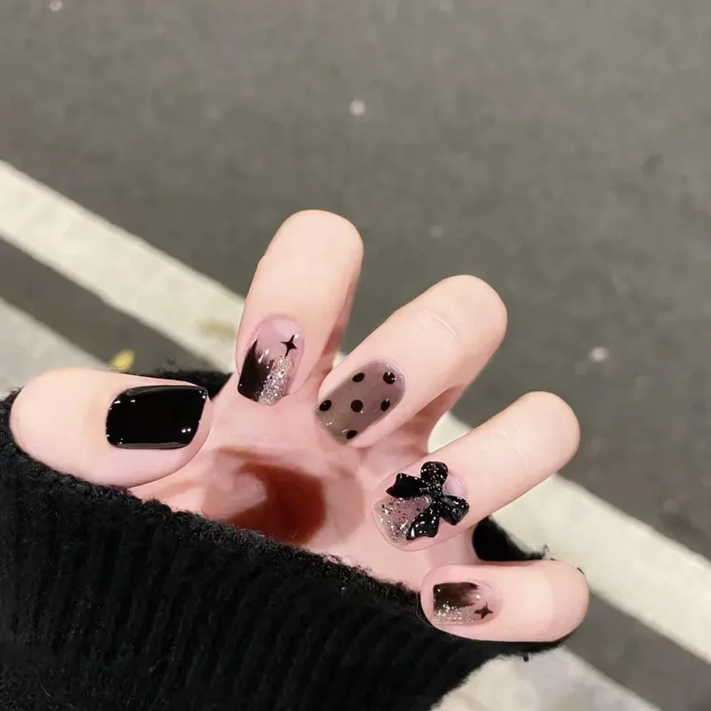 24Pcs/Box Black Fake Nails Press On Nails False Nails Short Square Head Nail Tips With Glue Sticker Nails Set Press On Nail Art 
24Pcs/Box Black Fake Nails Press On Nails False Nails Short Square Head Nail Tips With Glue Sticker Nails Set Press On Nail Art