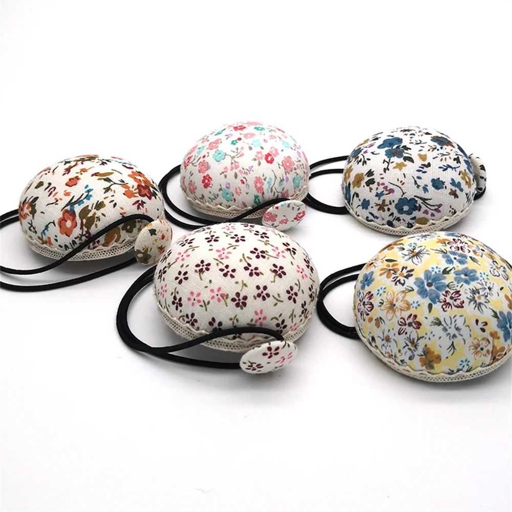 Sewing Needle Pin Cushion Lovely Wrist Strap DIY Craft Tool for Stitch Needlework Home Sewing Supplies Sewing Pin Cushion Holder
Sewing Needle Pin Cushion Lovely Wrist Strap DIY Craft Tool for Stitch Needlework Home Sewing Supplies Sewing Pin Cushion Holder