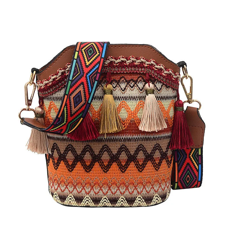 Women's Bag 2022 New Fashion Shoulder Bag Ethnic Style Tassel Crossbody Small Bag Women's Bucket Bag handbags NATIONAL
Women's Bag 2022 New Fashion Shoulder Bag Ethnic Style Tassel Crossbody Small Bag Women's Bucket Bag handbags NATIONAL