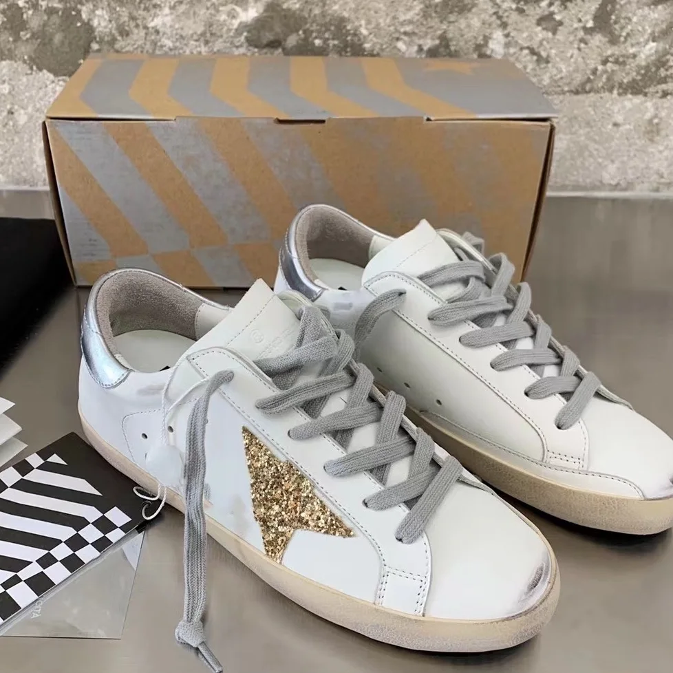 2022 Top Quality Star Design Distressed Sneakers Men Women Casual Classic Black Dirty Walking Female Girl Sports Shoes
2022 Top Quality Star Design Distressed Sneakers Men Women Casual Classic Black Dirty Walking Female Girl Sports Shoes