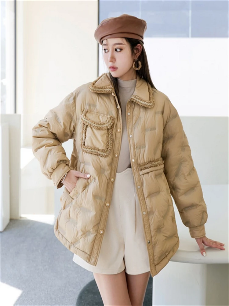 Женское блестящее пальто 2023 на белом утином пуху, осенне-зимняя пуховая куртка, Женская Повседневная Верхняя одежда с воротником-рубашкой, 90%
Женское блестящее пальто 2023 на белом утином пуху, осенне-зимняя пуховая куртка, Женская Повседневная Верхняя одежда с воротником-рубашкой, 90%