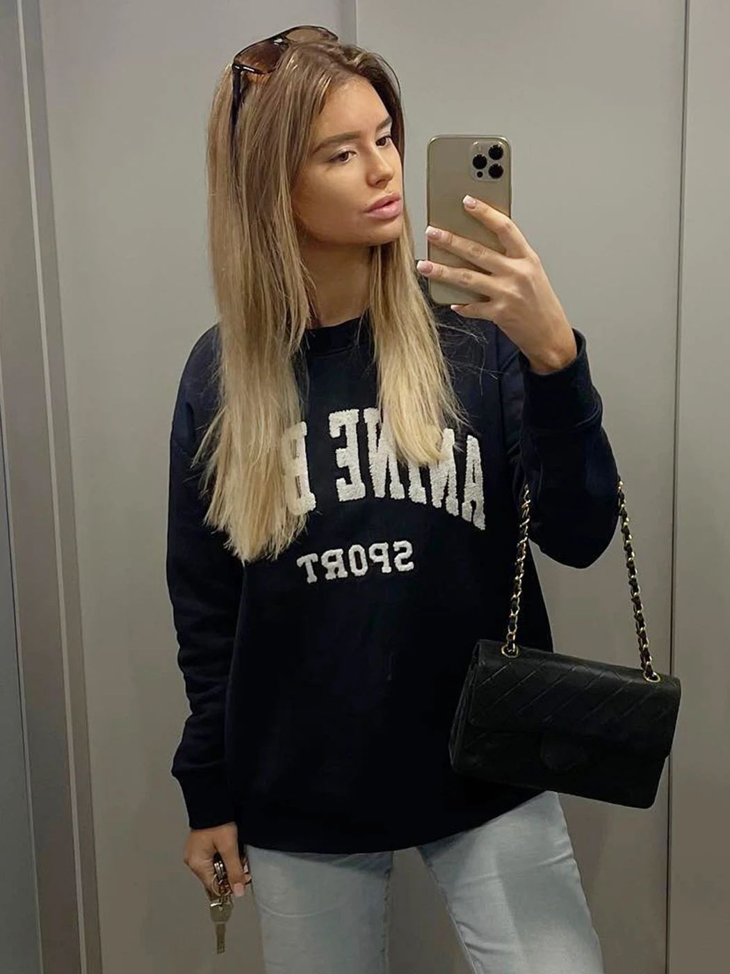 Letter Embroidered Women Sweatshirts Loose Fashion Pullovers Tops 2023 Spring Autumn Female Vintage Sweatshirt Hoodies Oversized
Letter Embroidered Women Sweatshirts Loose Fashion Pullovers Tops 2023 Spring Autumn Female Vintage Sweatshirt Hoodies Oversized
