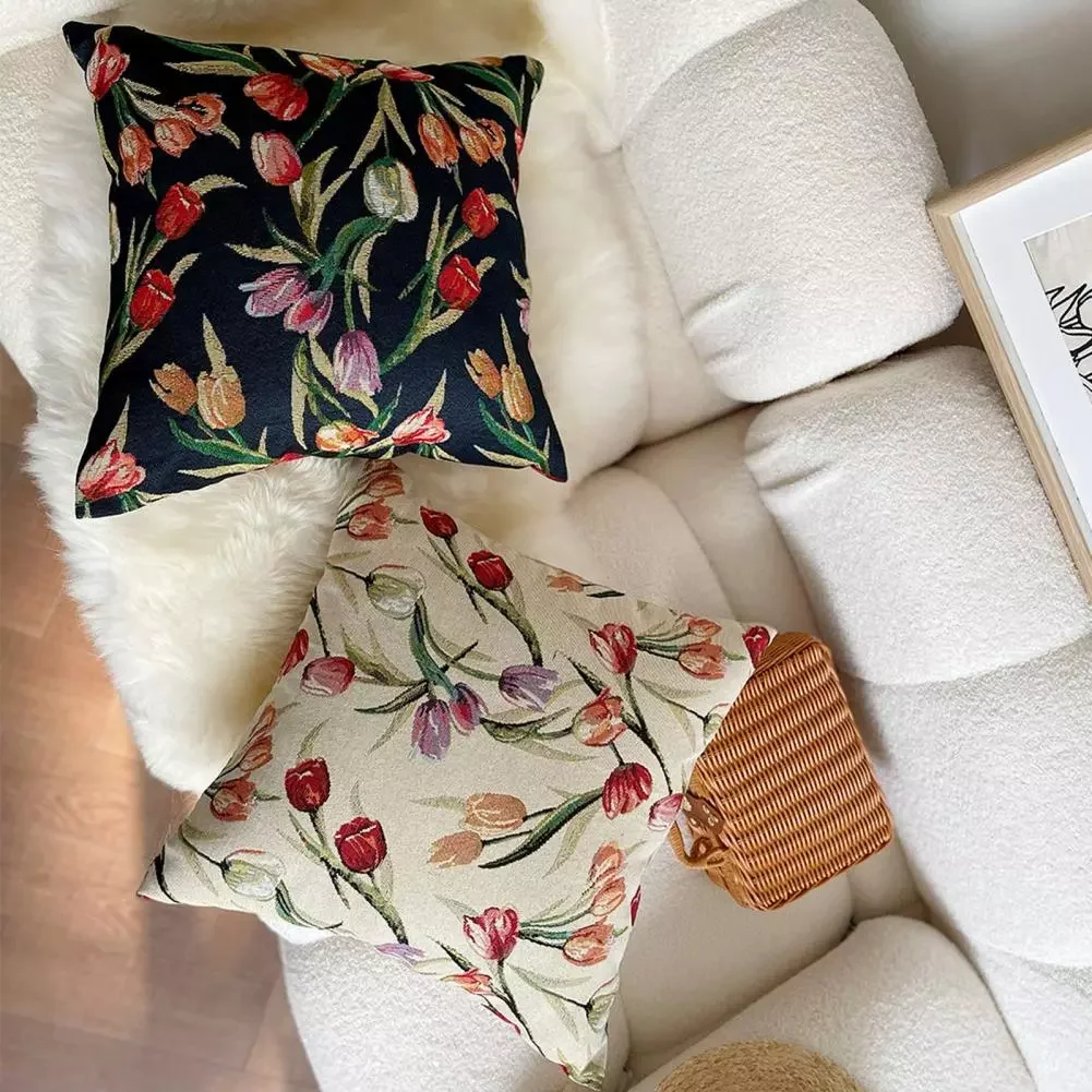 Practical Comfortable Polyester Cotton Retro Tulip Print Throw Pillow Case for Car
Practical Comfortable Polyester Cotton Retro Tulip Print Throw Pillow Case for Car