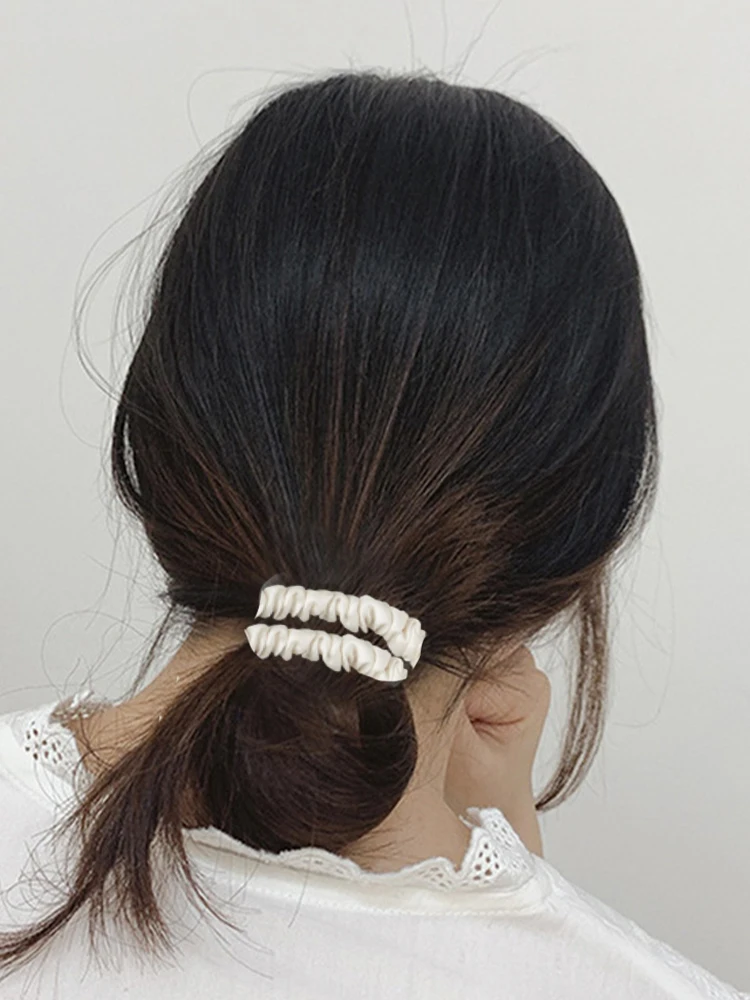 1Pc/Set Silk Scrunchies Women Solid Color Hair Rope Elegant Ponytail Holder Elastic Hairband Hair Accessories
1Pc/Set Silk Scrunchies Women Solid Color Hair Rope Elegant Ponytail Holder Elastic Hairband Hair Accessories