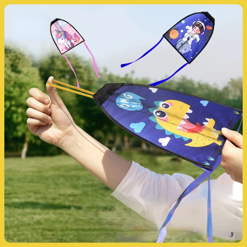 

Outdoor Catapult Kite Children's Toys Small Convenient Rubber Band Catapult Handheld Elastic Flying Toy Children's Sports Gift