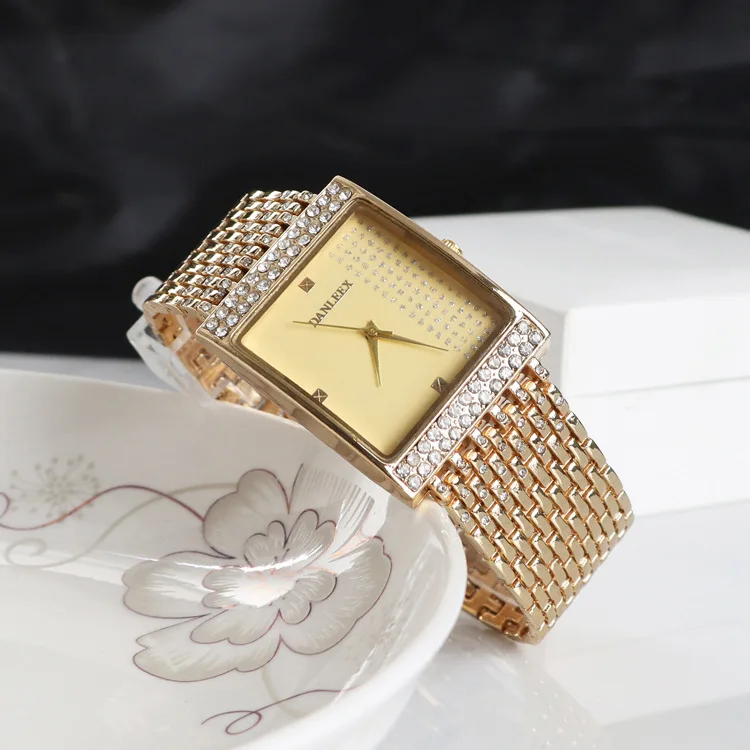 Fashion Trend Rhinestone Women's Watch Elegant Gold Fashion Watch Alloy Bracelet Diamond Inlaid Watch Women 6953a-1
Fashion Trend Rhinestone Women's Watch Elegant Gold Fashion Watch Alloy Bracelet Diamond Inlaid Watch Women 6953a-1