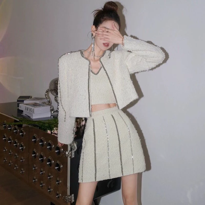 Korean Style Autumn Winter 2 Piece Set Women Short Woolen Tweed Jacket Coat & Bodycon Mini Skirt Set Women Two Piece Outfits
Korean Style Autumn Winter 2 Piece Set Women Short Woolen Tweed Jacket Coat & Bodycon Mini Skirt Set Women Two Piece Outfits