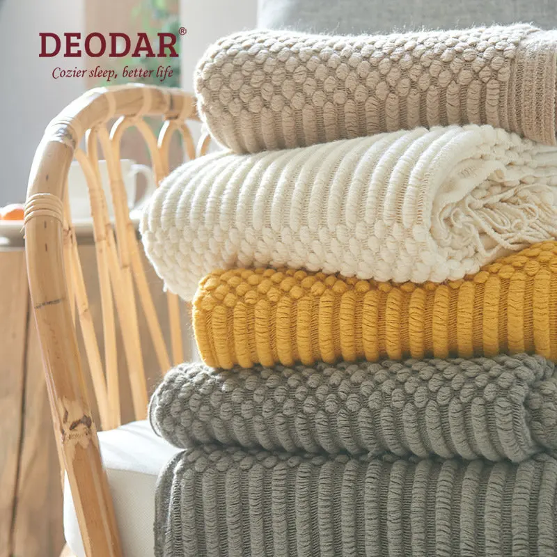 Deodar New Spring Thickened Knitted Blanket for Hotel Home Decoration Bedroom Office Lunch Break Sofa Chair Casual Shawl Blanket
Deodar New Spring Thickened Knitted Blanket for Hotel Home Decoration Bedroom Office Lunch Break Sofa Chair Casual Shawl Blanket
